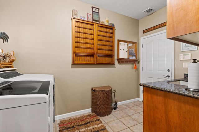 15303 Orange Blossom Rd, Oakdale, CA 95361