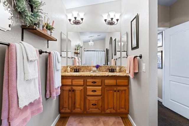 15303 Orange Blossom Rd, Oakdale, CA 95361