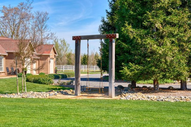 15303 Orange Blossom Rd, Oakdale, CA 95361