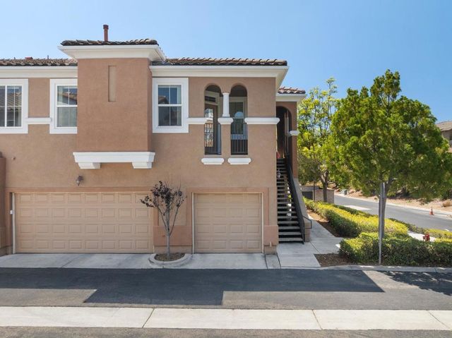 11063 Catarina 316, San Diego, CA 92128