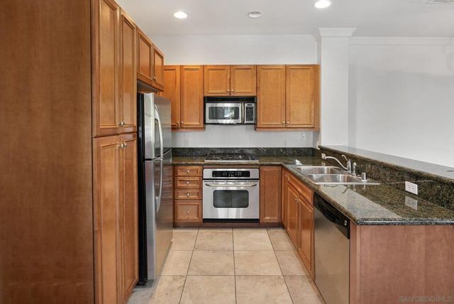 11063 Catarina 316, San Diego, CA 92128