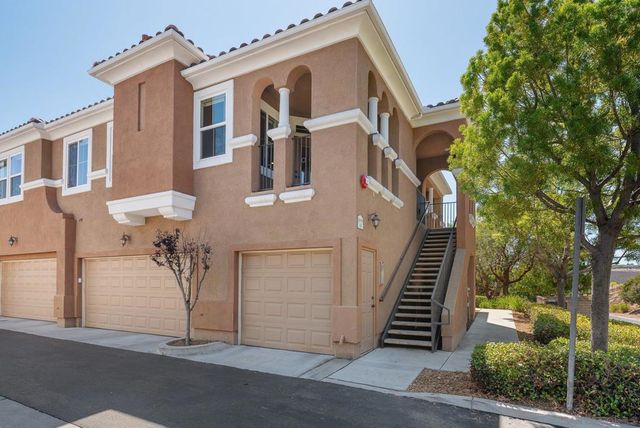 11063 Catarina 316, San Diego, CA 92128