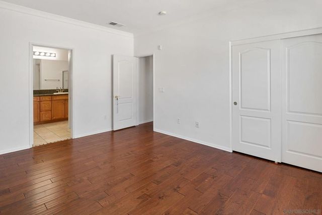 11063 Catarina 316, San Diego, CA 92128