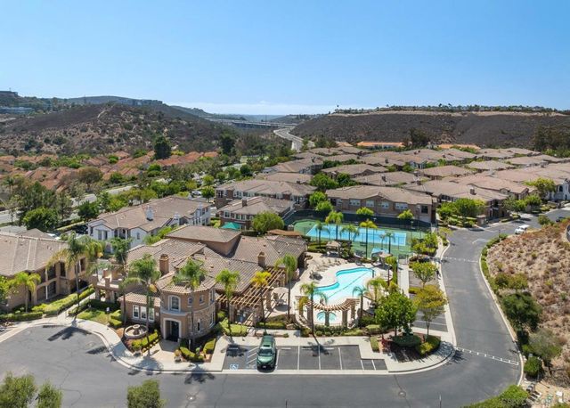 11063 Catarina 316, San Diego, CA 92128