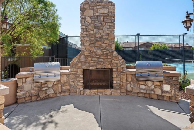 11063 Catarina 316, San Diego, CA 92128