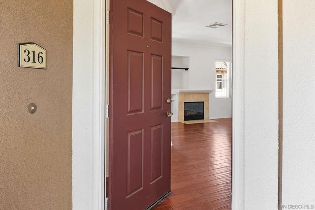 11063 Catarina 316, San Diego, CA 92128