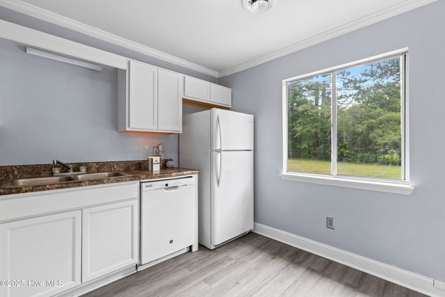 100 Mill Pond Road, Jacksonville, NC 28546