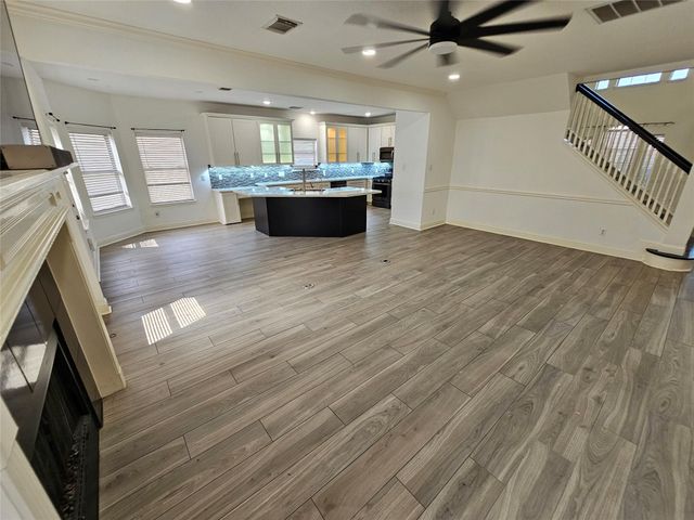 3709 Pinehurst Drive, Pearland, TX 77581
