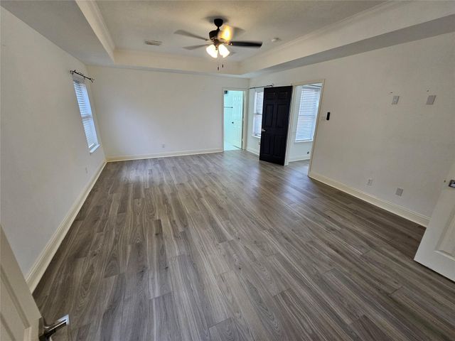 3709 Pinehurst Drive, Pearland, TX 77581