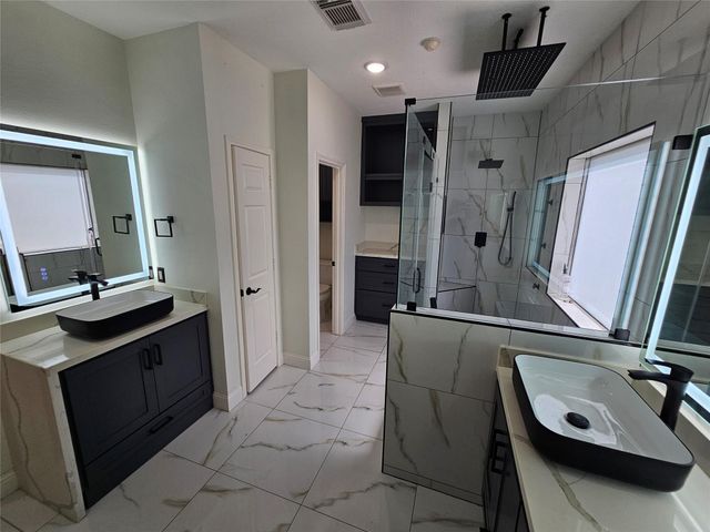 3709 Pinehurst Drive, Pearland, TX 77581