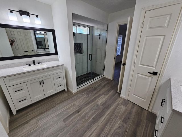 3709 Pinehurst Drive, Pearland, TX 77581