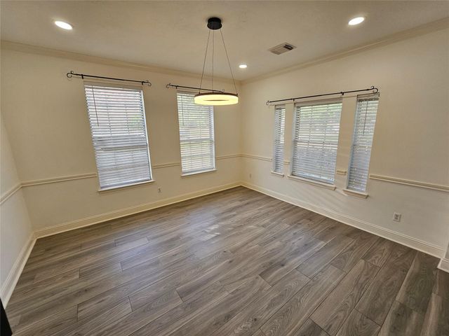 3709 Pinehurst Drive, Pearland, TX 77581