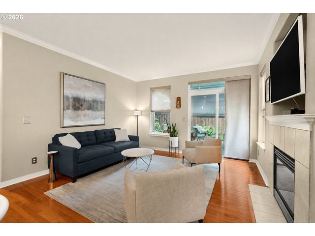 17483 Se RESERVE Loop, Milwaukie, OR 97267