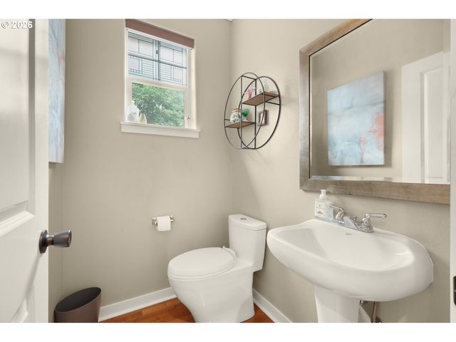 17483 Se RESERVE Loop, Milwaukie, OR 97267