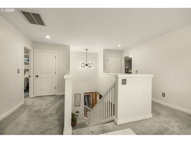 17483 Se RESERVE Loop, Milwaukie, OR 97267