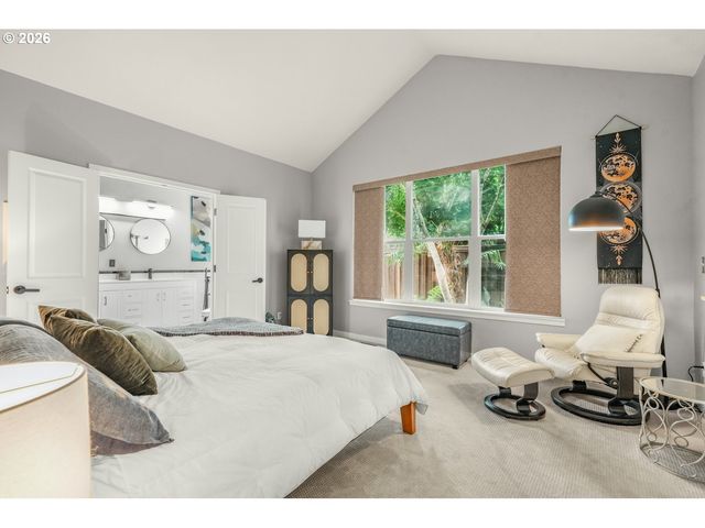 17483 Se RESERVE Loop, Milwaukie, OR 97267
