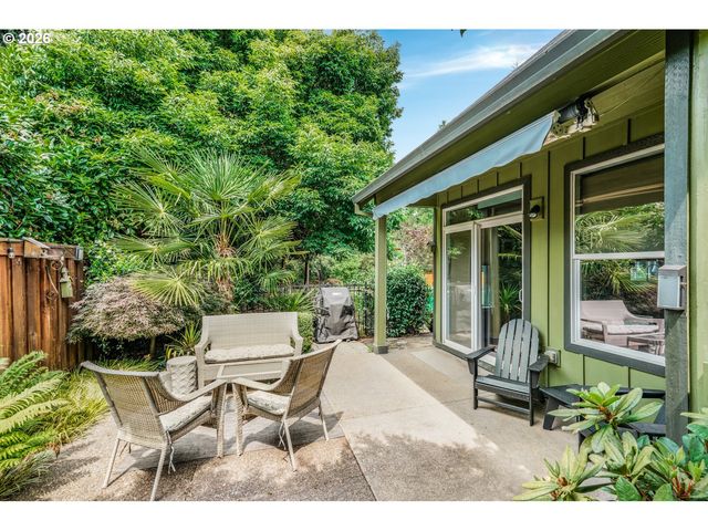 17483 Se RESERVE Loop, Milwaukie, OR 97267