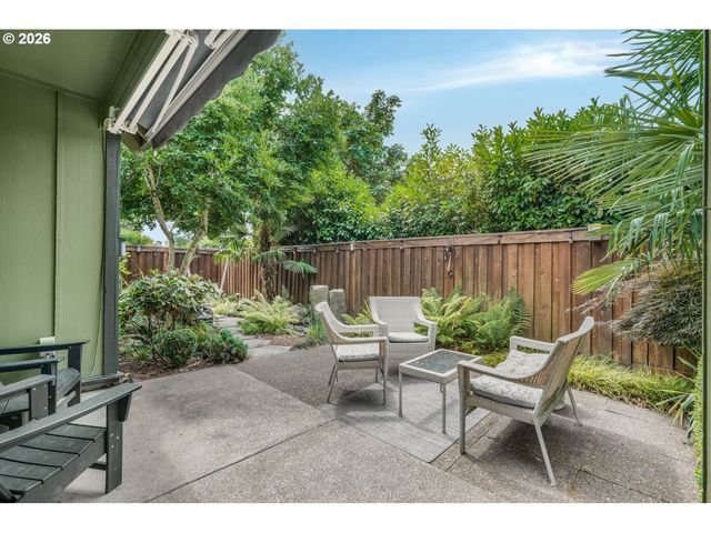 17483 Se RESERVE Loop, Milwaukie, OR 97267