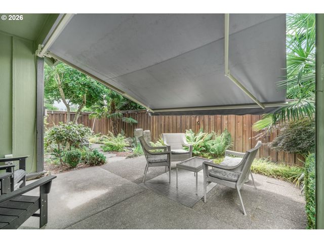 17483 Se RESERVE Loop, Milwaukie, OR 97267