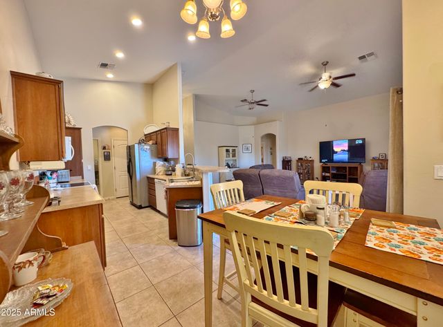 8559 W CANTERBURY Lane, Arizona City, AZ 85123