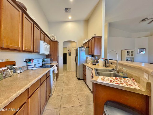 8559 W CANTERBURY Lane, Arizona City, AZ 85123