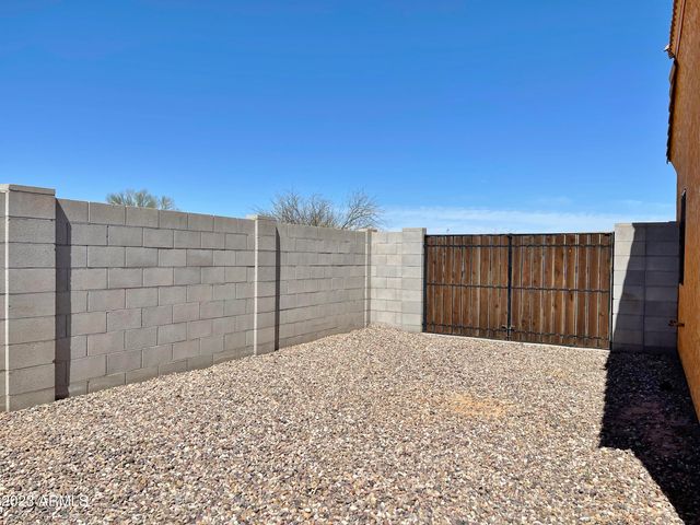 8559 W CANTERBURY Lane, Arizona City, AZ 85123