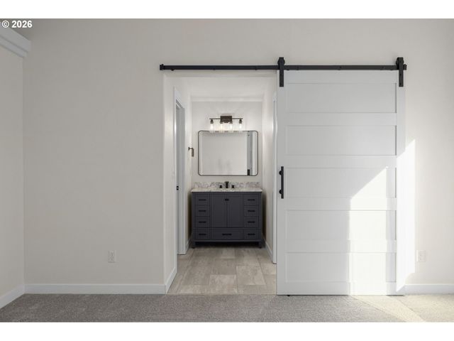 542 Sw SUTHERLAND Way, Beaverton, OR 97006