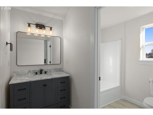 542 Sw SUTHERLAND Way, Beaverton, OR 97006