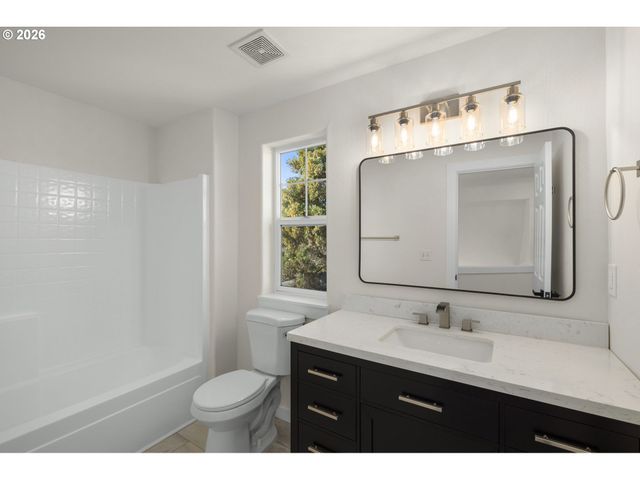 542 Sw SUTHERLAND Way, Beaverton, OR 97006