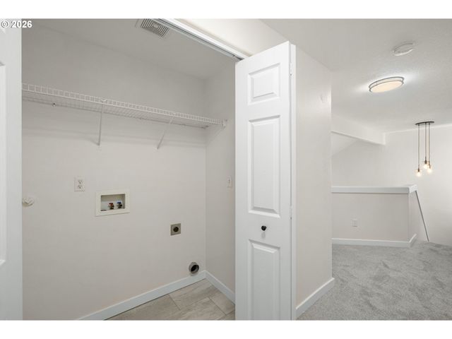 542 Sw SUTHERLAND Way, Beaverton, OR 97006