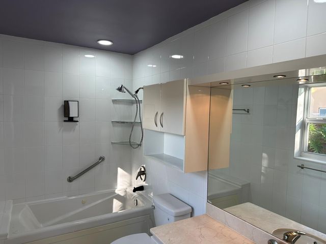 417 SE 4th St, Dania Beach, FL 33004