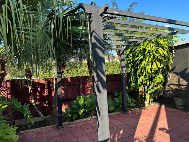 417 SE 4th St, Dania Beach, FL 33004