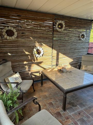 417 SE 4th St, Dania Beach, FL 33004