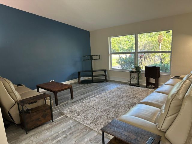 417 SE 4th St, Dania Beach, FL 33004