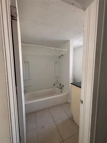 641 N Broadway, Shawnee, OK 74801