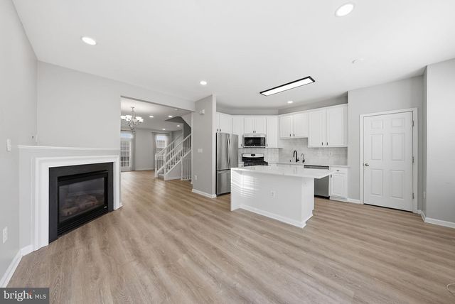 2335 HUNTINGTON STATION CT, Alexandria, VA 22303