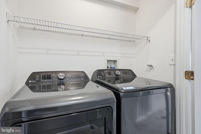 2335 HUNTINGTON STATION CT, Alexandria, VA 22303