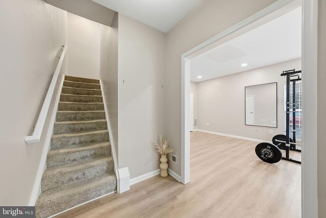 2335 HUNTINGTON STATION CT, Alexandria, VA 22303