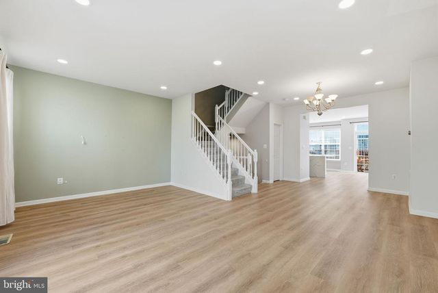 2335 HUNTINGTON STATION CT, Alexandria, VA 22303