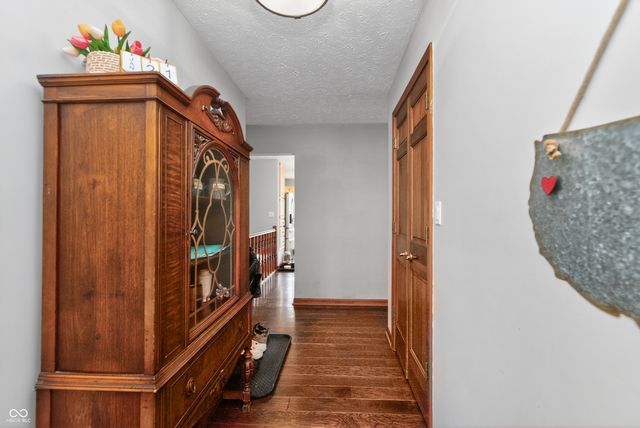 2225 W County Road 300 S, Danville, IN 46122