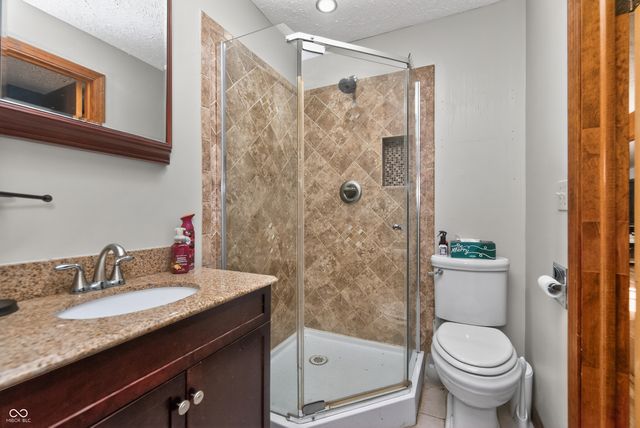 2225 W County Road 300 S, Danville, IN 46122