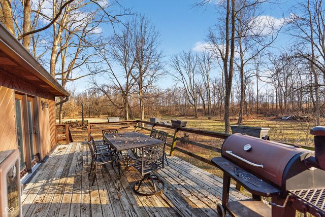 2225 W County Road 300 S, Danville, IN 46122