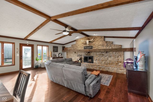 2225 W County Road 300 S, Danville, IN 46122