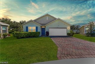 10357 Silver Pond LN, Lehigh Acres, FL 33936