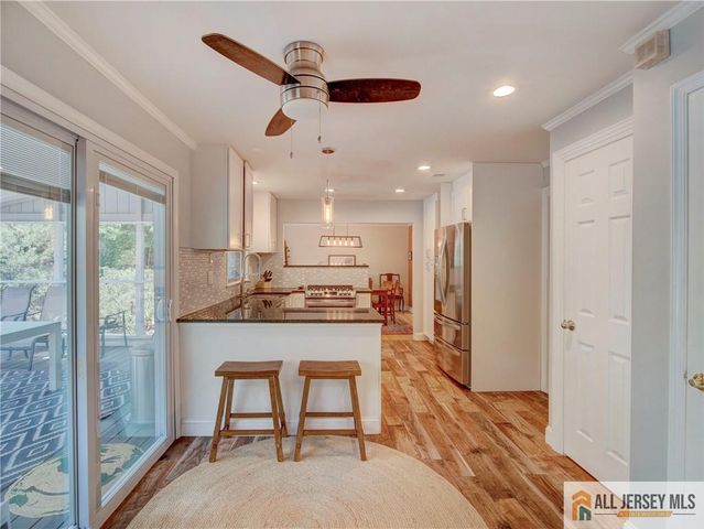 8 Willis Court, East Brunswick, NJ 08816