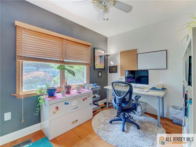 8 Willis Court, East Brunswick, NJ 08816