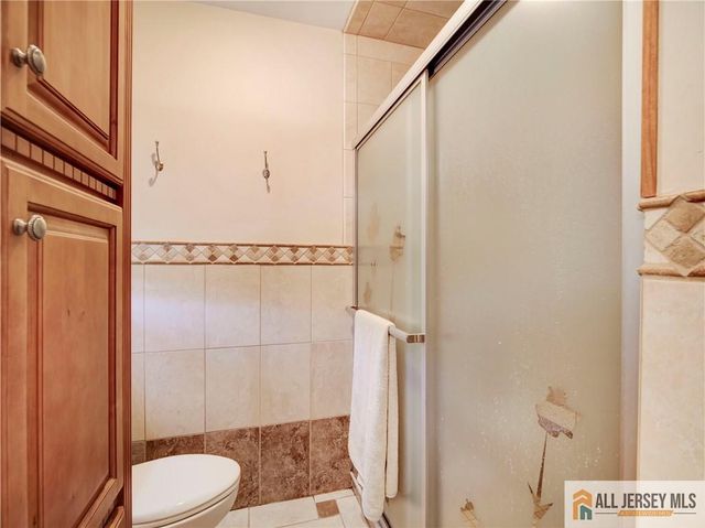 8 Willis Court, East Brunswick, NJ 08816
