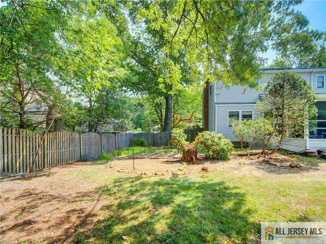 8 Willis Court, East Brunswick, NJ 08816