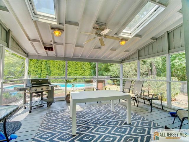 8 Willis Court, East Brunswick, NJ 08816