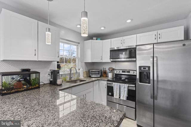 11 SCHUYLER CT, Newark, DE 19702